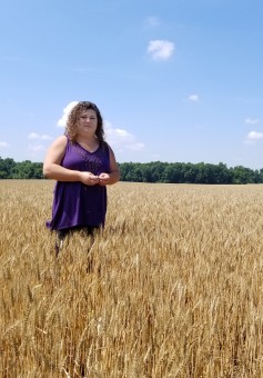 Lynn Moore, a farmer from Pittsburg, Kansas, is one of the 25,000 plus female farmers in Kansas. She runs a fourth generation farm with three different companies of 6,500 acres, where they grow corn, beans and wheat. Lynn Moore, a farmer from Pittsburg, Kansas, is one of the 25,000 plus female farmers in Kansas. She runs a fourth generation farm with three different companies of 6,500 acres, where they grow corn, beans and wheat.